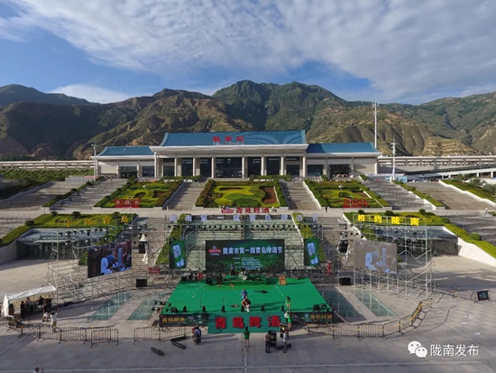 好嗨喲！隴南第一屆青島啤酒節(jié)開幕啦，為期8天