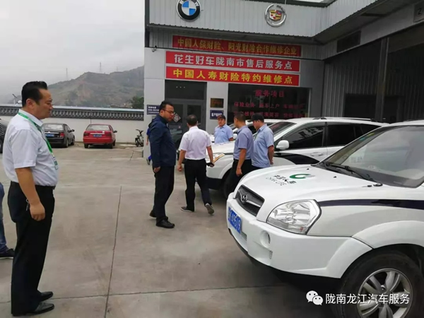 金錘鈑金，銀槍噴漆！龍江汽修值得信賴！