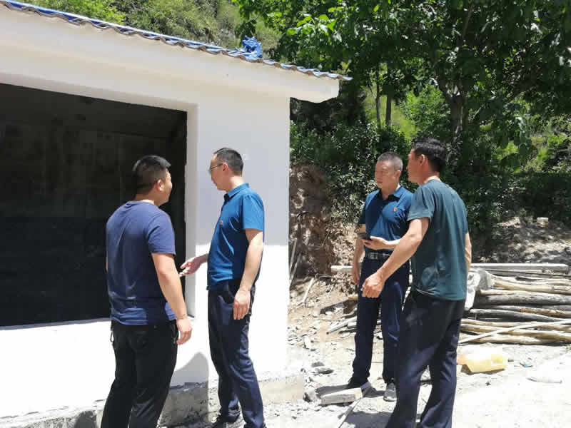 “感黨恩、憶黨史”，--市龍江城鄉(xiāng)發(fā)展集團(tuán)公司開(kāi)展慶祝建黨99周年主題黨日活動(dòng)